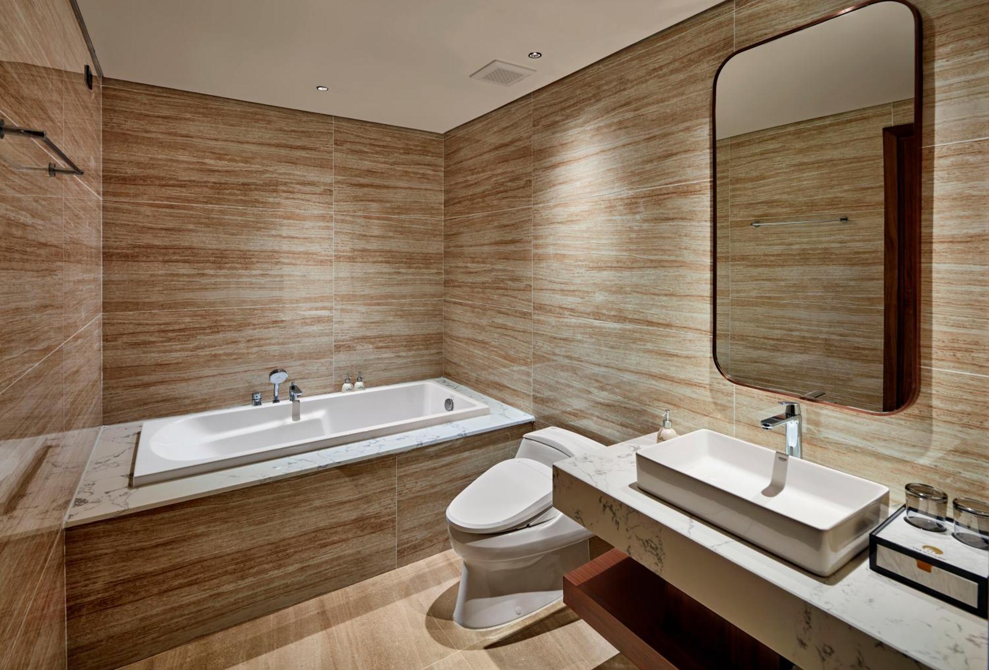 The Watson Premium Halong Hotel Ha Long Bagian luar foto